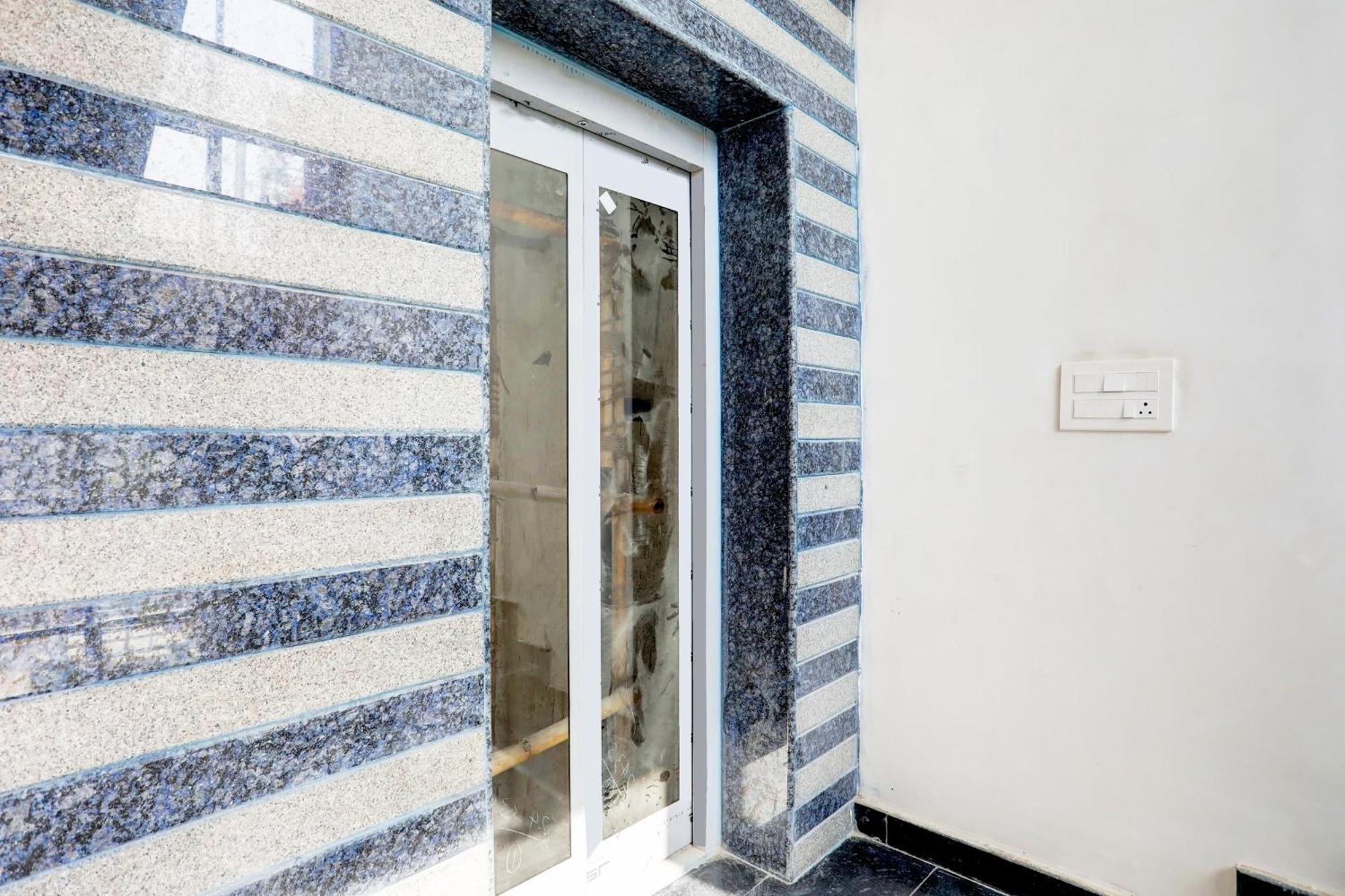 Super Townhouse Balua Road Pahadiya Otel Varanasi Dış mekan fotoğraf